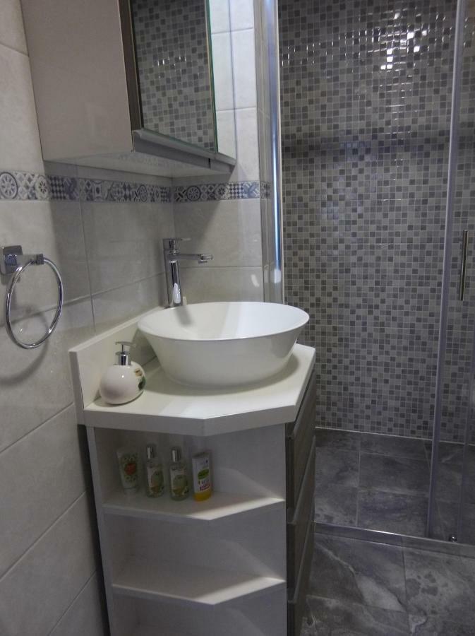 Apartment Lela Šibenik Exterior foto